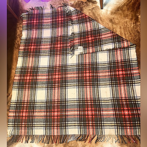 Vintage Hector Russell Kiltmaker 100% Wool Throw Fringe Tartan Scotland STEWART - Picture 1 of 13